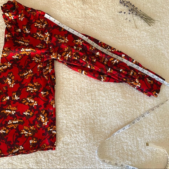 Ann Taylor Red Floral Floral‎ Mock Neck Printed Long Sleeve Blouse Top Small - Picture 11 of 11